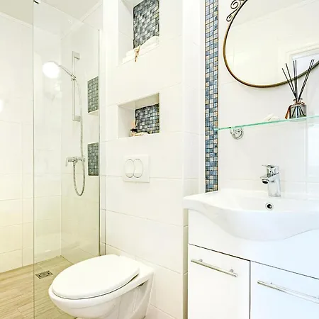 Nice In With Kitchen Apartman Orebić